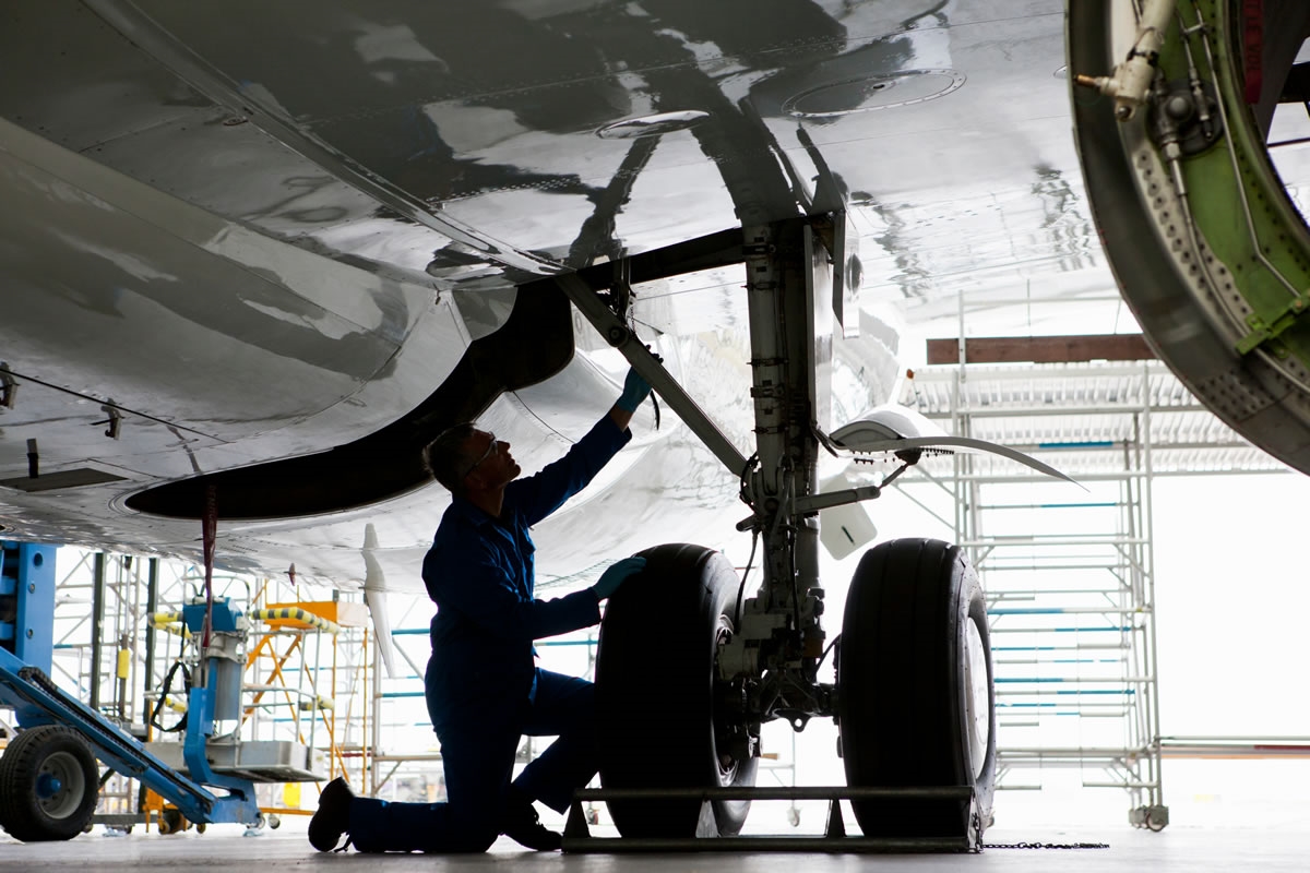 Guide to Degreasing Landing Gear Assemblies - Banner